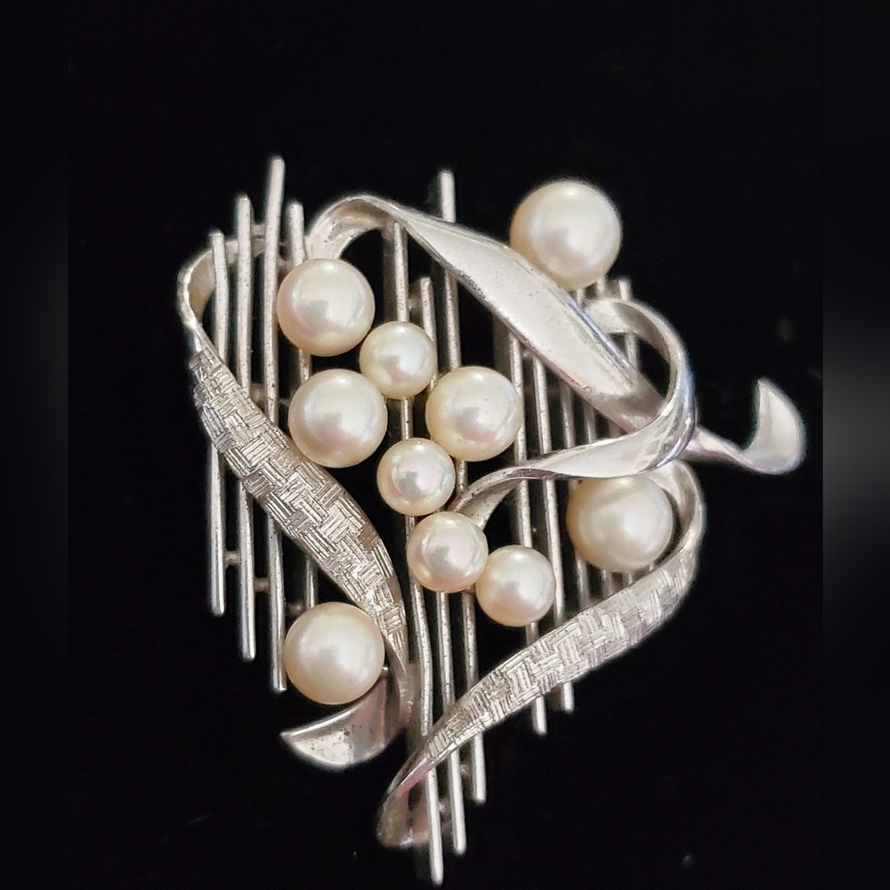 Vintage Silver and Pearl Brooch 1960's  Mod Unsigned Mikimoto?